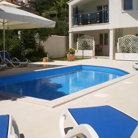 Cozy Apartment Mlini