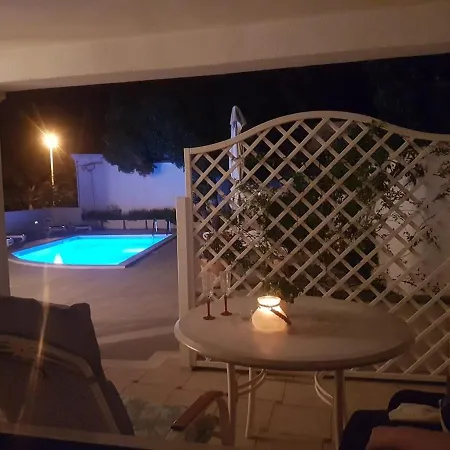Cozy Mlini